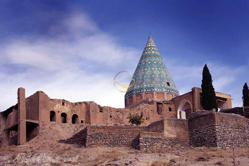 بقعه بابا افضل در کاشان