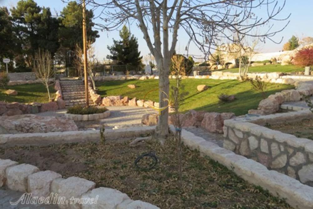 بوستان انقلاب در کرمان | علاءالدین تراول