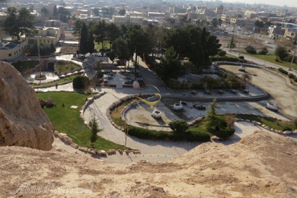 بوستان انقلاب در کرمان | علاءالدین تراول