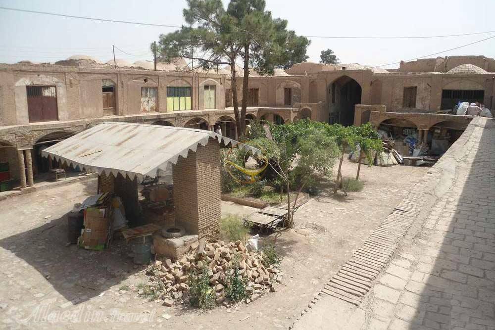 کاروانسرای حاج مهدی در کرمان | علاءالدین تراول