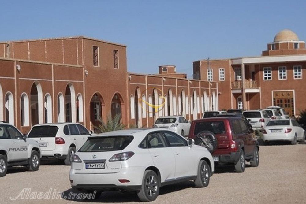 هتل در کویر مصر خور و بیابانک | علاءالدین تراول