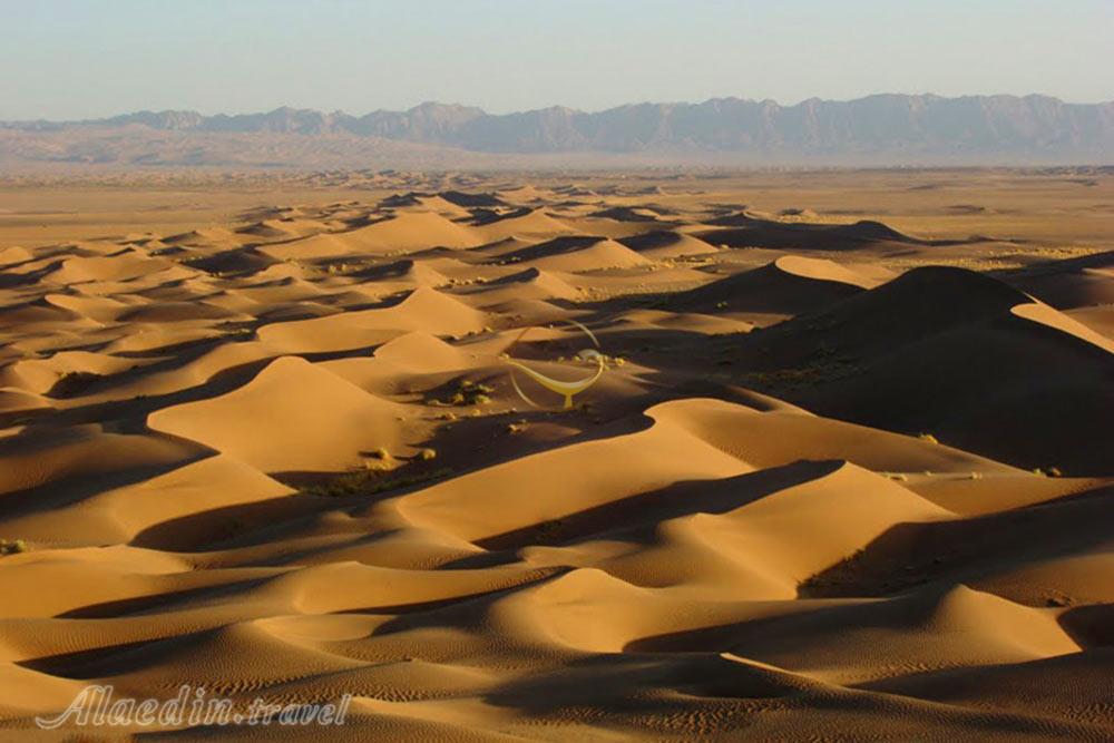 تخت عروس روستای خور و بیابانک | علاءالدین تراول