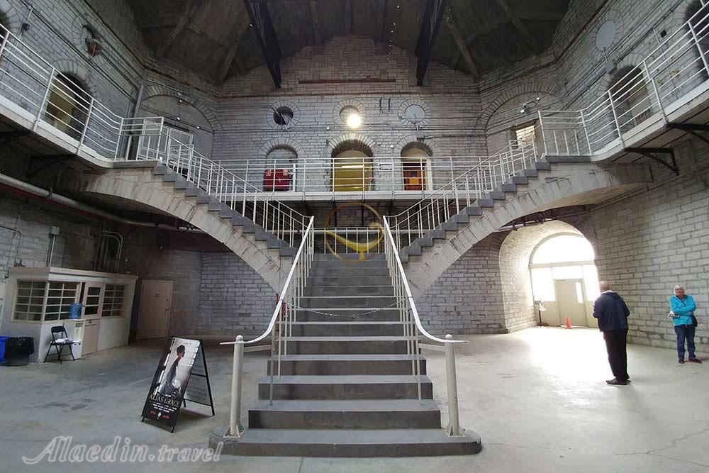 ندامتگاه تاریخی و موزه کینگستون در کانادا | علاءالدین تراول