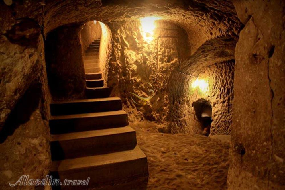 شهر زیر زمینی کاریز کیش | علاءالدین تراول