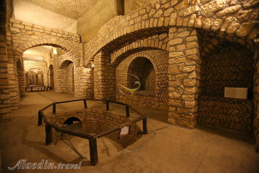 شهر زیر زمینی کاریز کیش | علاءالدین تراول