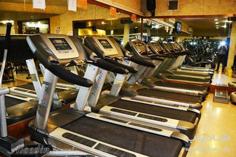 مجموعه ورزشی اسپرت کلاب در کیش | علاءالدین تراول