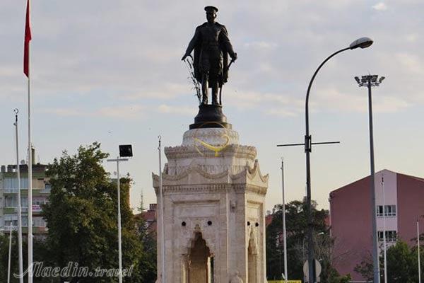 مجسمه یادبود آتاتورک در قونیه - ترکیه