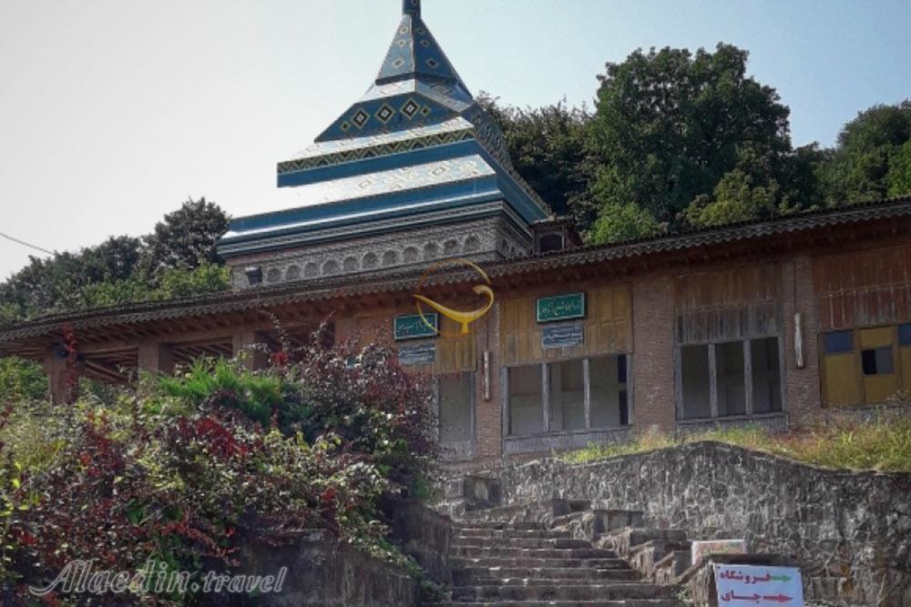 آرامگاه شیخ زاهد گیلانی در لاهیجان | علاءالدین تراول