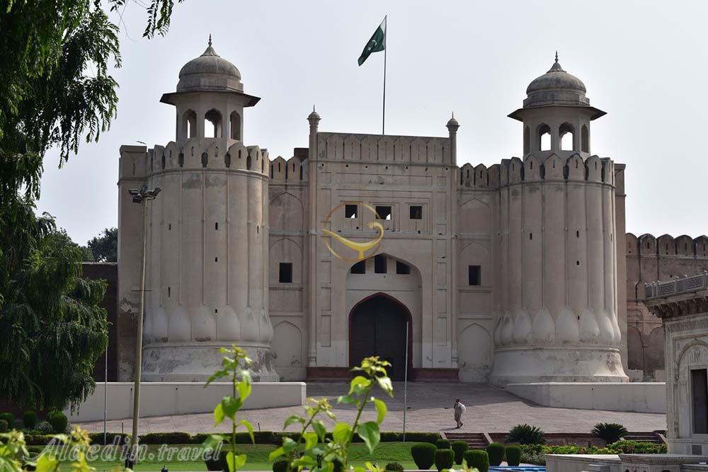 قلعه شاهی در لاهور | علاءالدین تراول