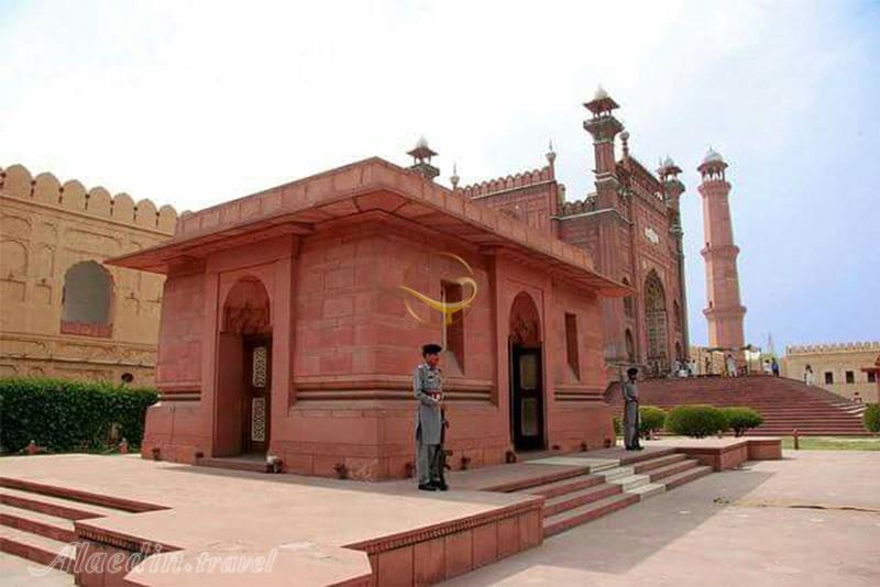 مقبره اقبال لاهوری در لاهور - پاکستان | علاءالدین تراول