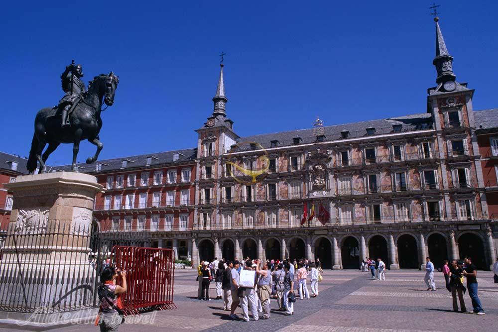 میدان اصلی (میدان بزرگ) در مادرید - اسپانیا | علاءالدین تراول