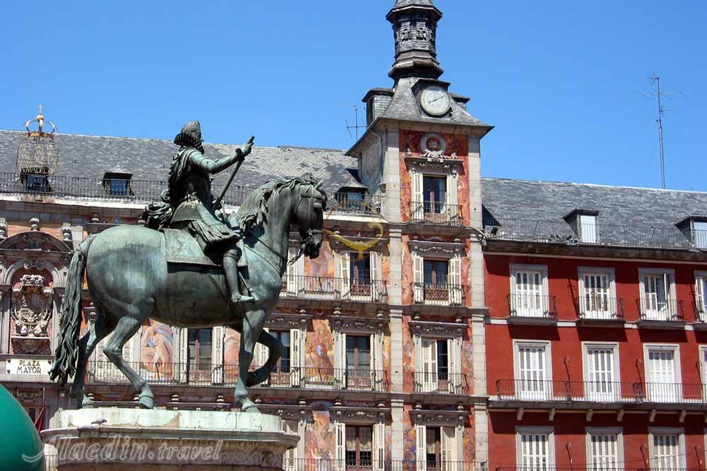 میدان اصلی (میدان بزرگ) در مادرید - اسپانیا | علاءالدین تراول