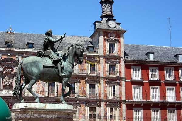 میدان اصلی (میدان بزرگ) در مادرید - اسپانیا