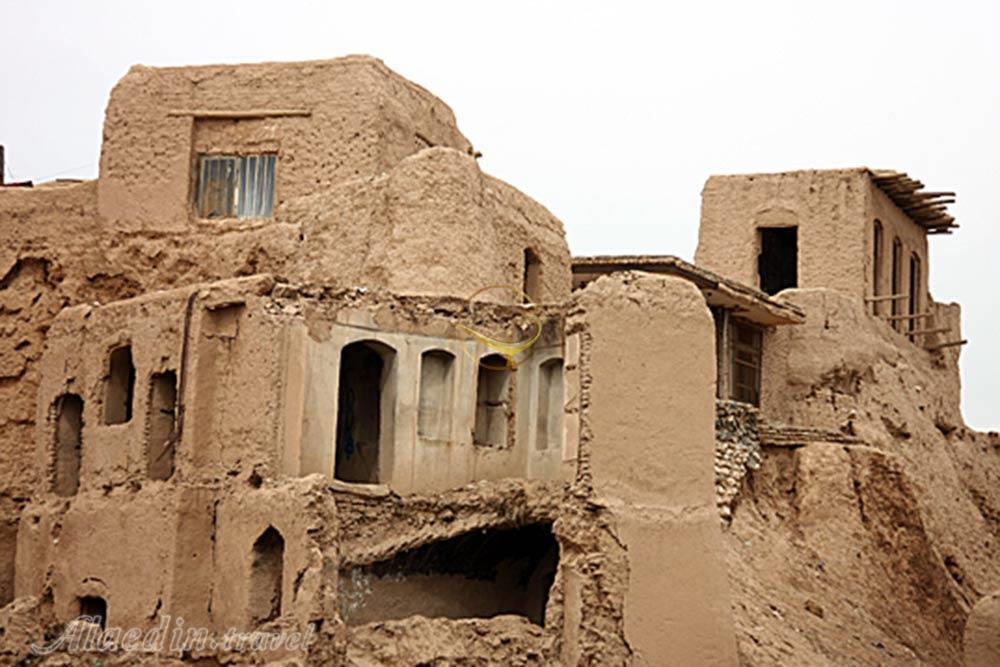 روستا و تپه پاژ در مشهد | علاءالدین تراول