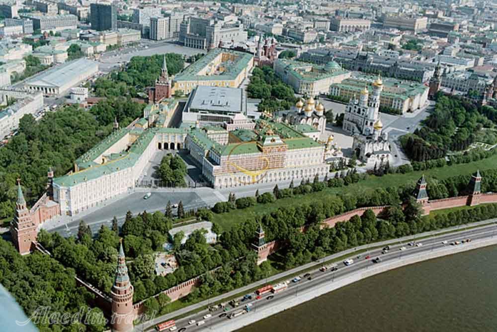 میدان سابورنایا (میدان کلیساها) مسکو روسیه | علاءالدین تراول