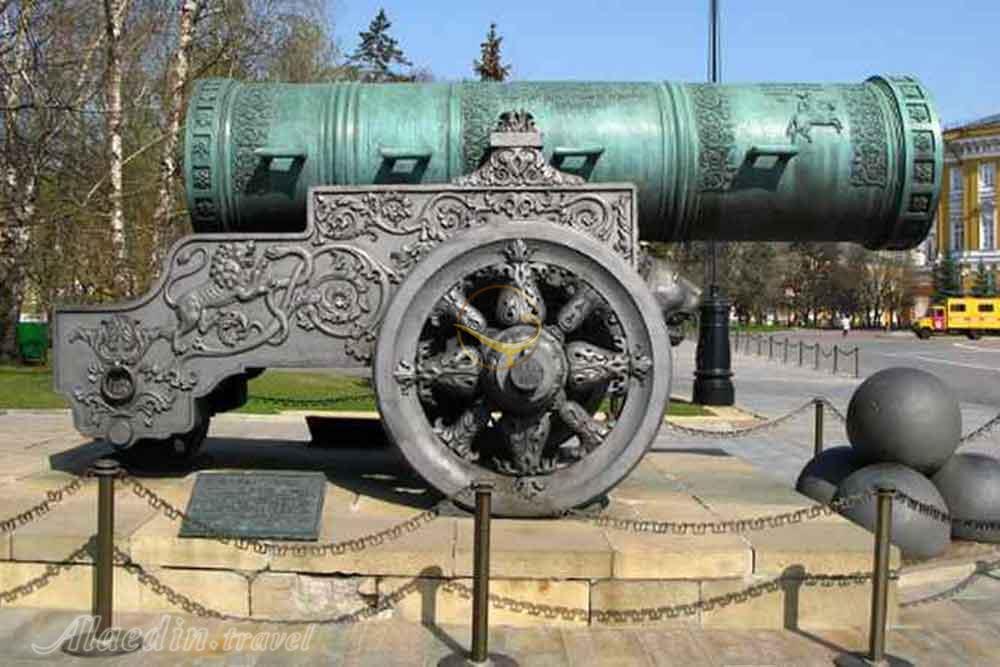 شاه توپ و شاه زنگ در مجموعه کرملین مسکو روسیه | علاءالدین تراول