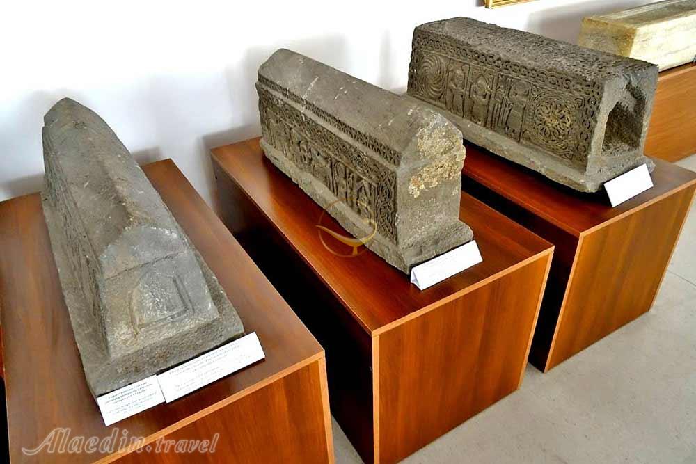 موزه تاریخ ایالتی نخجوان | علاءالدین تراول