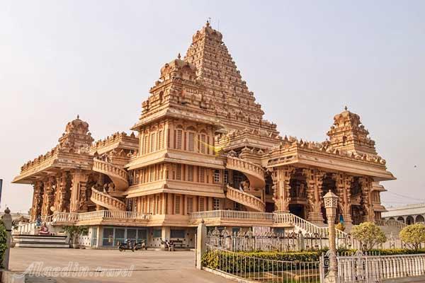 معبد چاتارپور در دهلی نو - هند