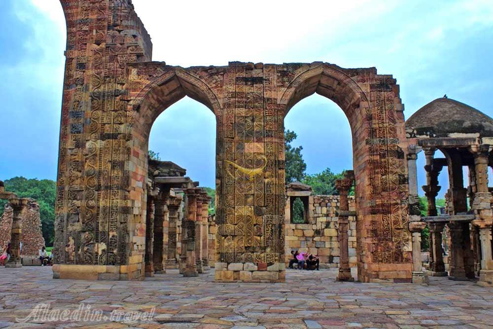 قطب منار در دهلی نو - هند | علاءالدین تراول