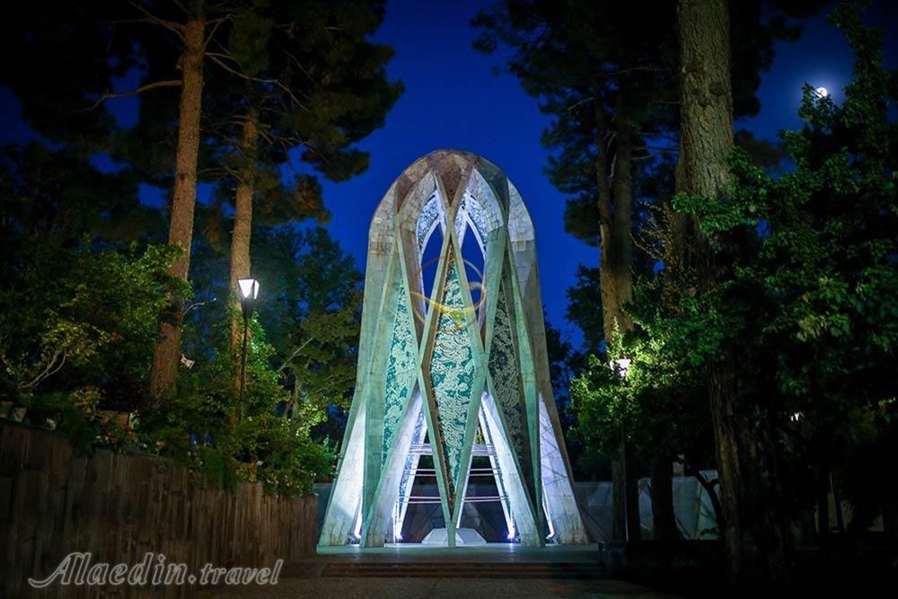 آرامگاه حکیم عمر خیام در نیشابور | علاءالدین تراول