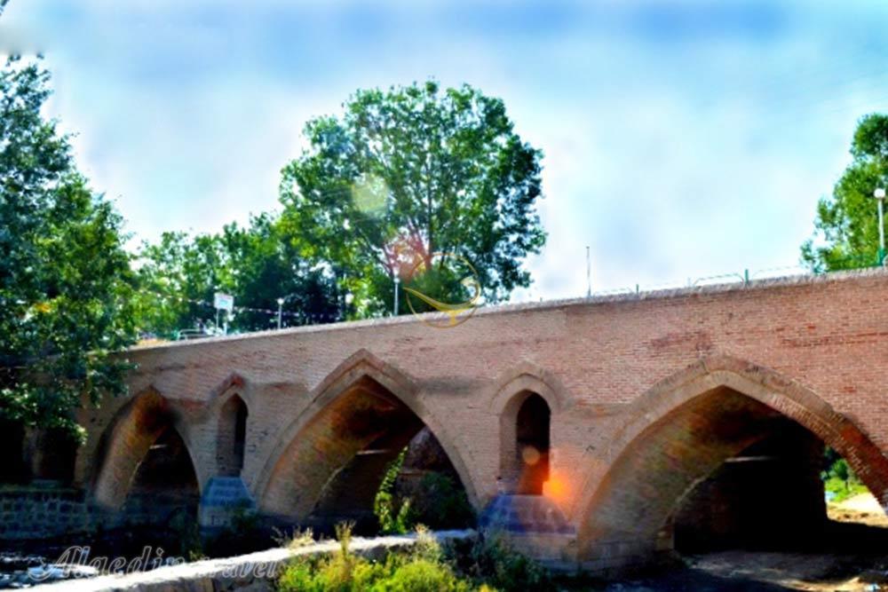 پل قرمز (قیرمیزی کورپی) نیر | علاءالدین تراول