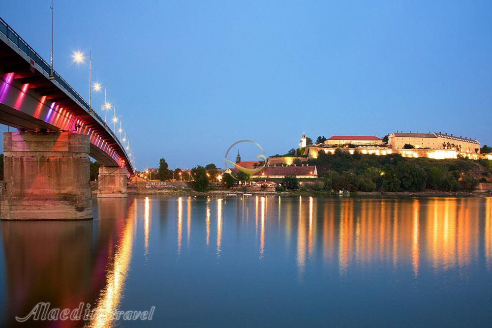 برج ساعت پترووارادین در نووی ساد - صربستان | علاءالدین تراول