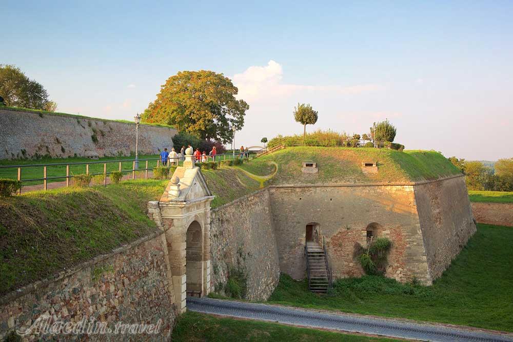 برج ساعت پترووارادین در نووی ساد - صربستان | علاءالدین تراول