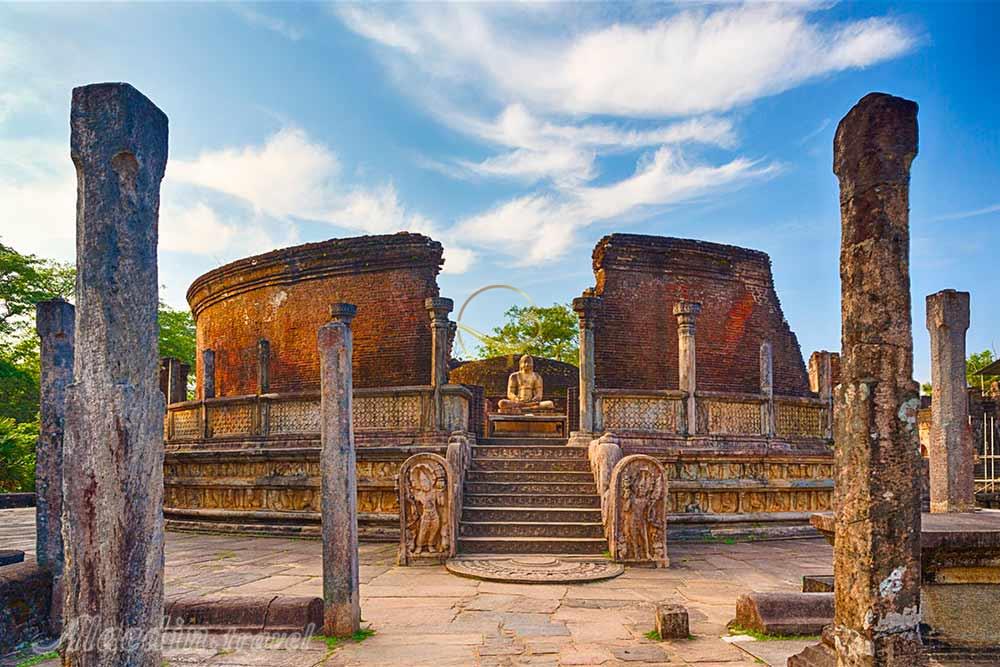 خرابه های باستانی پولونارووا - سری لانکا | علاءالدین تراول