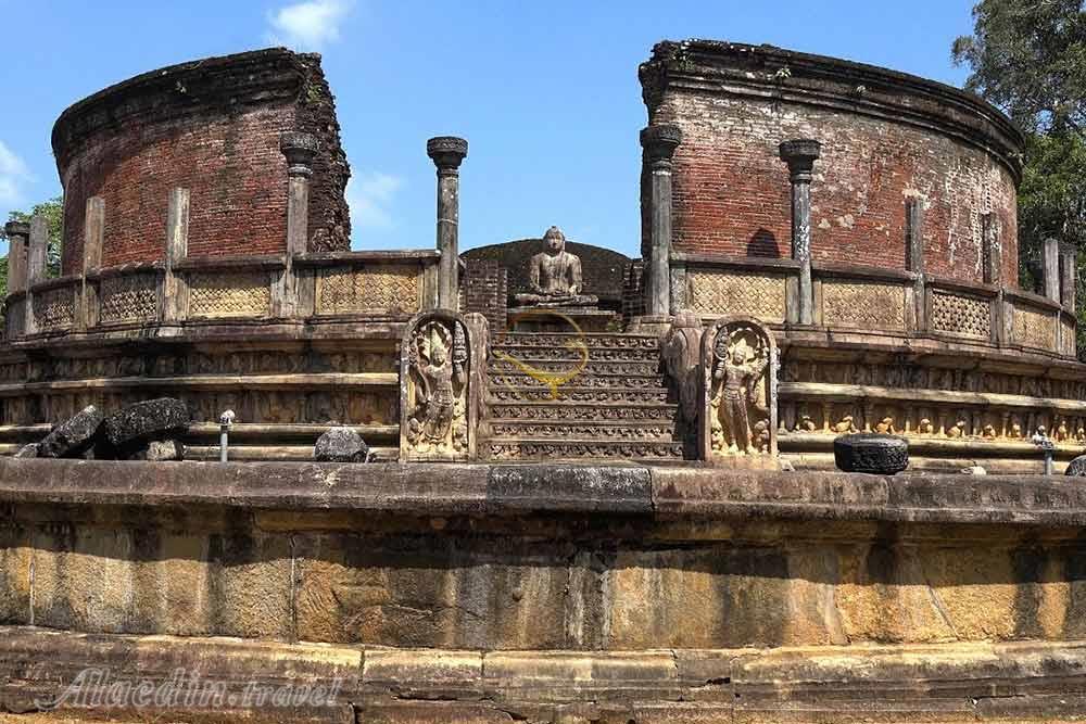 خرابه های باستانی پولونارووا - سری لانکا | علاءالدین تراول