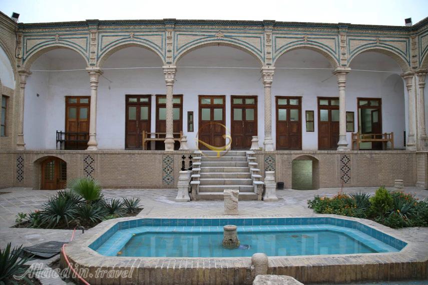 موزه مردم شناسی قم (خانه تاریخی زند) | علاءالدین تراول