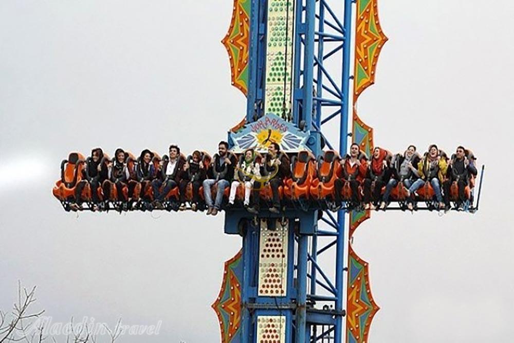 شهربازی رامسر (شهربازی سرزمین رویاها) | علاءالدین تراول