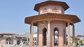 آرامگاه میرزا کوچک خان جنگلی در رشت