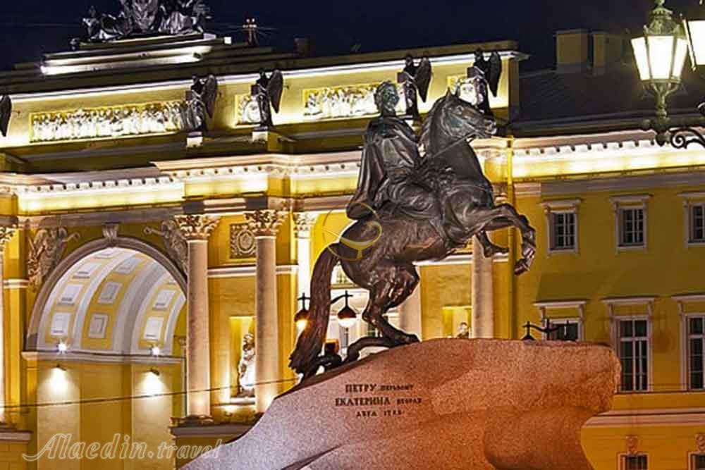 تندیس پترکبیر سنت پترزبورگ روسیه | علاءالدین تراول