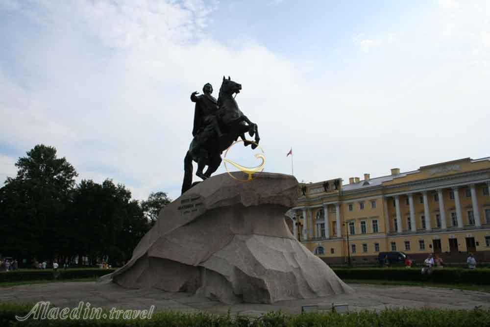 تندیس پترکبیر سنت پترزبورگ روسیه | علاءالدین تراول