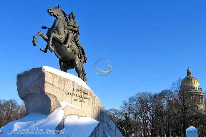 میدان تاریخی دکابریستف سنت پترزبورگ روسیه