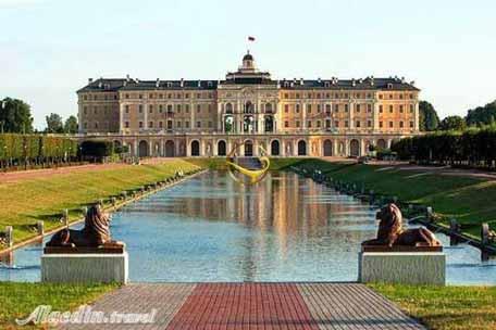 کاخ کنستانتین سنت پترزبورگ روسیه