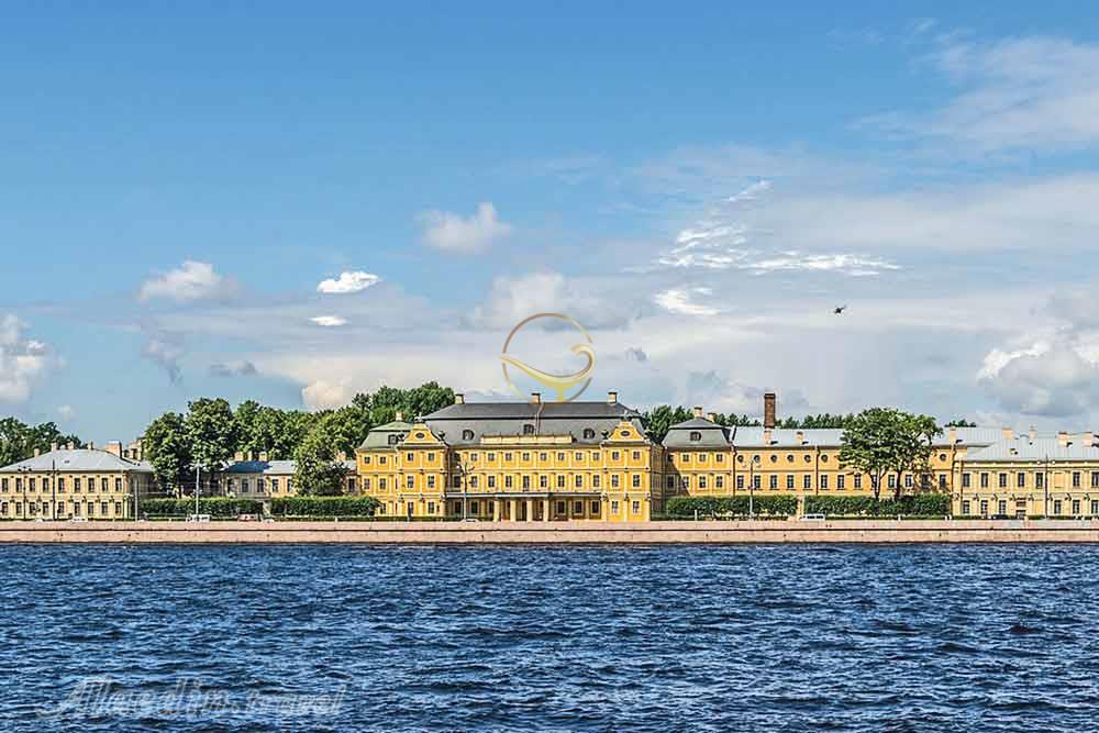 کاخ منشیکوف سنت پترزبورگ روسیه | علاءالدین تراول