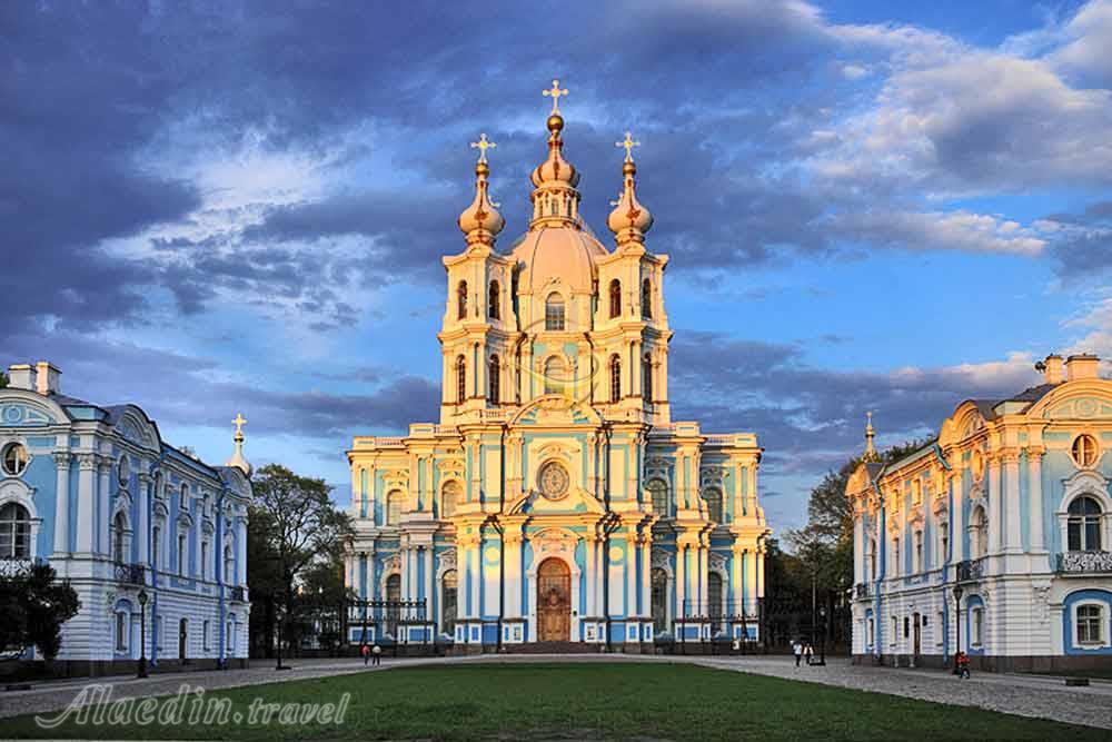 کلیسای اسمولنی سنت پترزبورگ روسیه | علاءالدین تراول