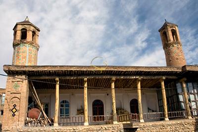 مسجد دو مناره سقز