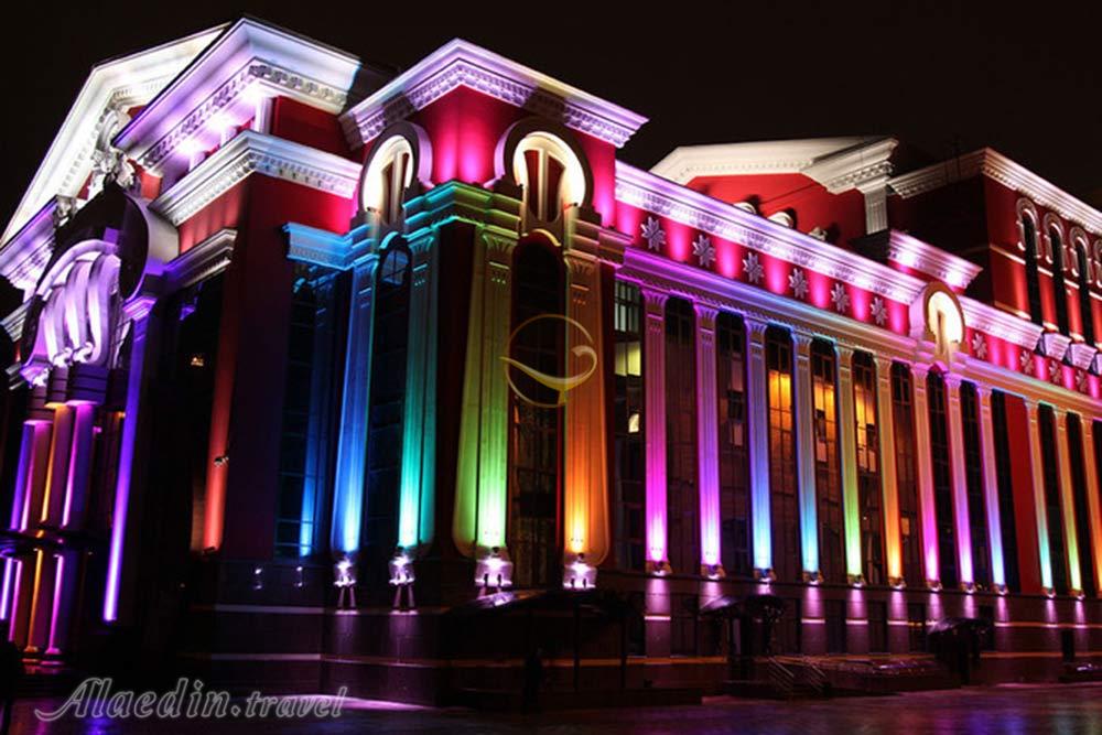 سالن تئاتر موزیکال یائوشف در سارانسک - روسیه | علاءالدین تراول