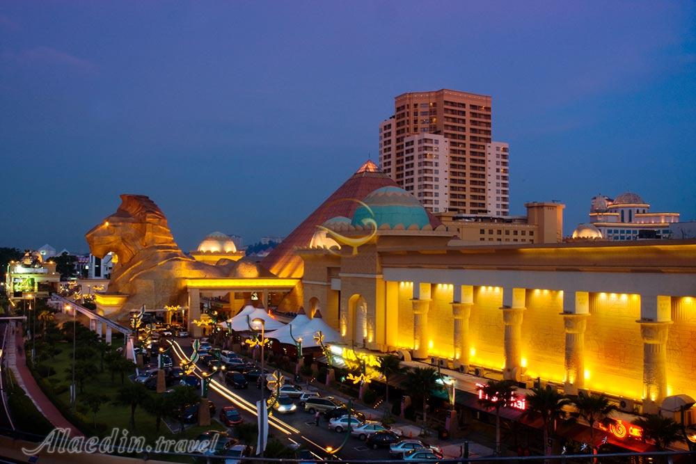 مرکز خرید سان وی پیرامید در سلانگور - مالزی | علاءالدین تراول