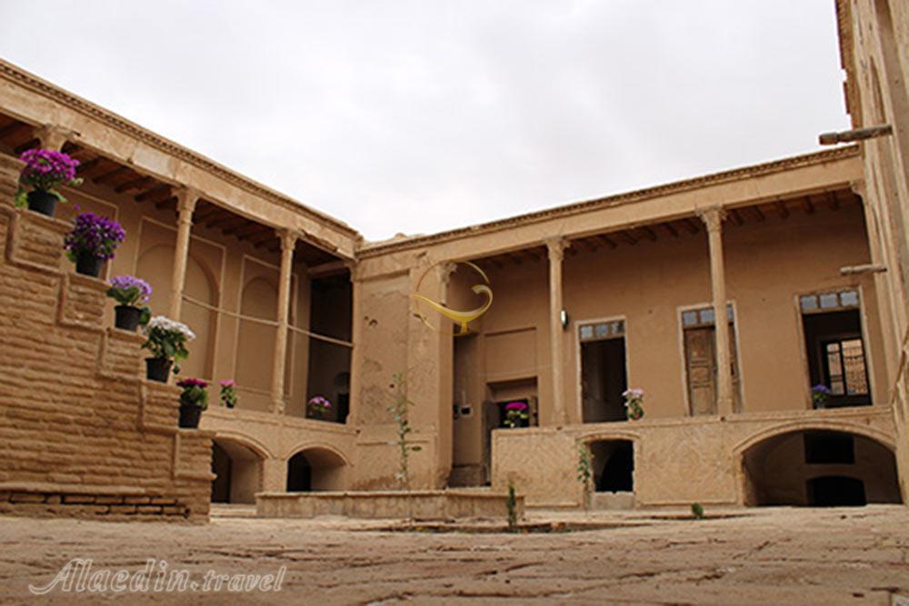 خانه تاریخی طاهری سمنان | علاءالدین تراول