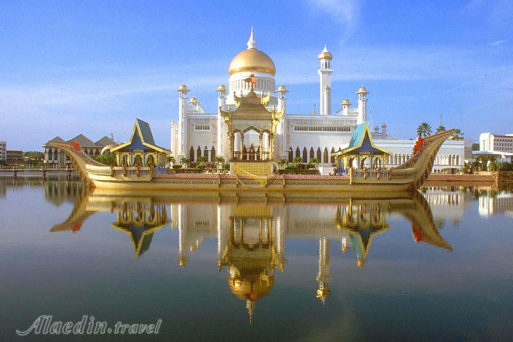 مسجد سلطان عمر سیف الدین در بندر سری بگاوان | علاءالدین تراول