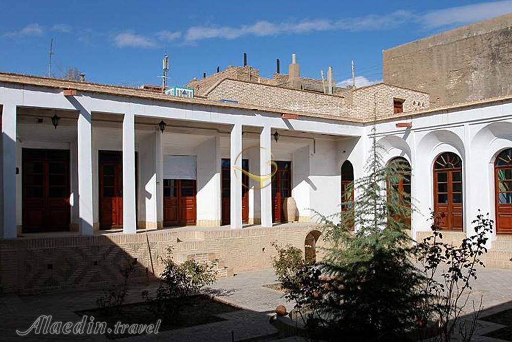 خانه یغمایی ها شاهرود | علاءالدین تراول