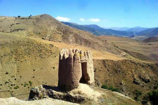 قلعه و برج گرماور سیاهکل