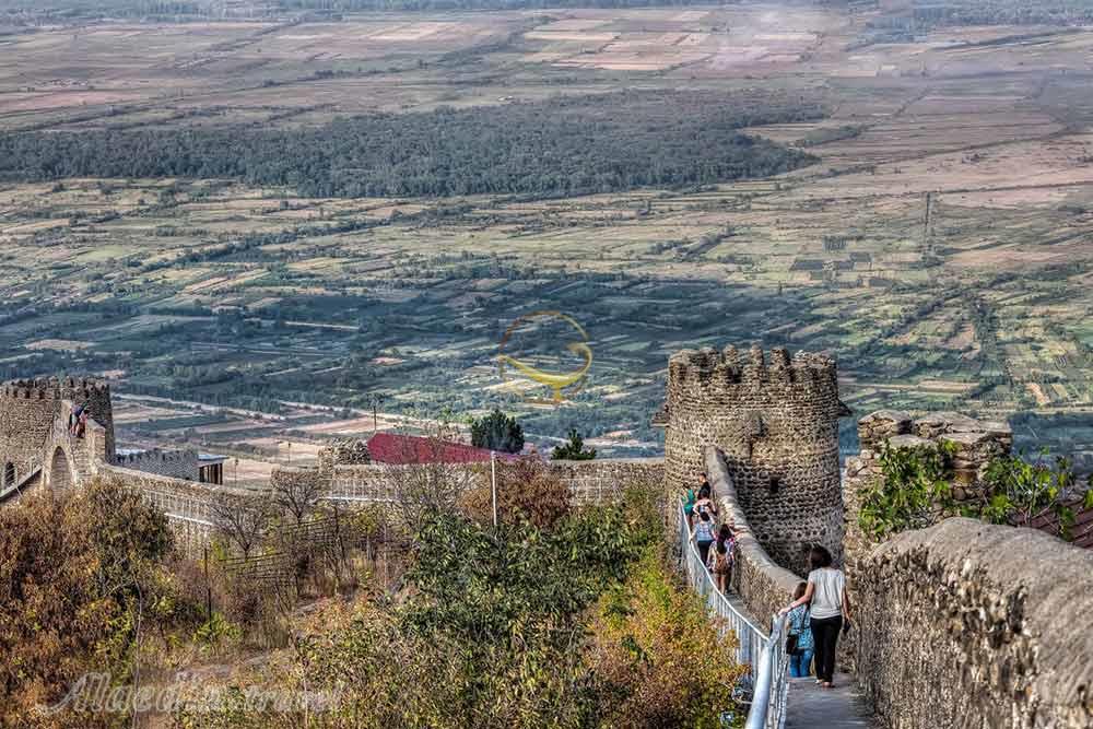 کوهستان قفقاز در سیقناقی - گرجستان | علاءالدین تراول