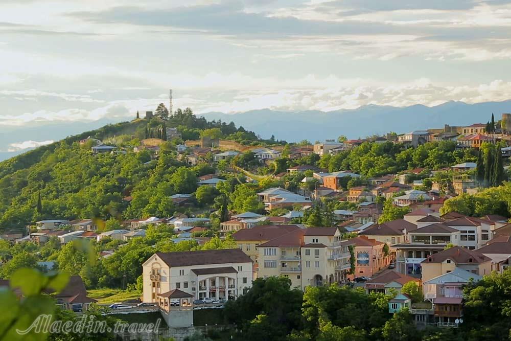 کوهستان قفقاز در سیقناقی - گرجستان | علاءالدین تراول