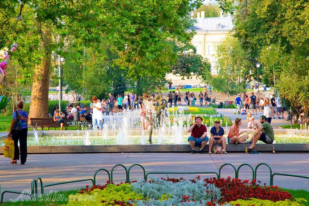 میدان شاهزاده الکساندر باتنبرگ صوفیه - بلغارستان | علاءالدین تراول
