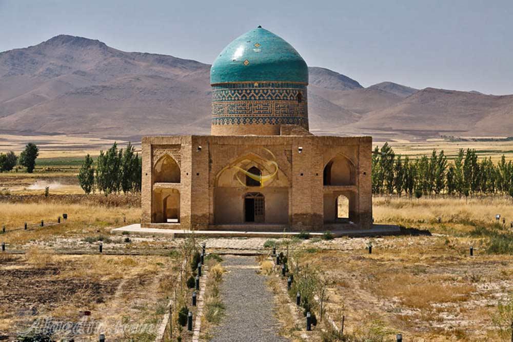 آرامگاه ملا حسن کاشی در سلطانیه | علاءالدین تراول