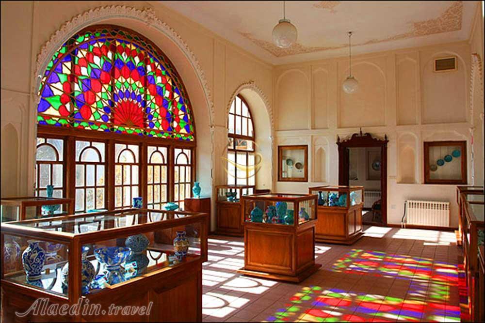 محوطه داخلی خانه امیر نظام گروسی تبریز (موزه قاجار) | علاءالدین تراول